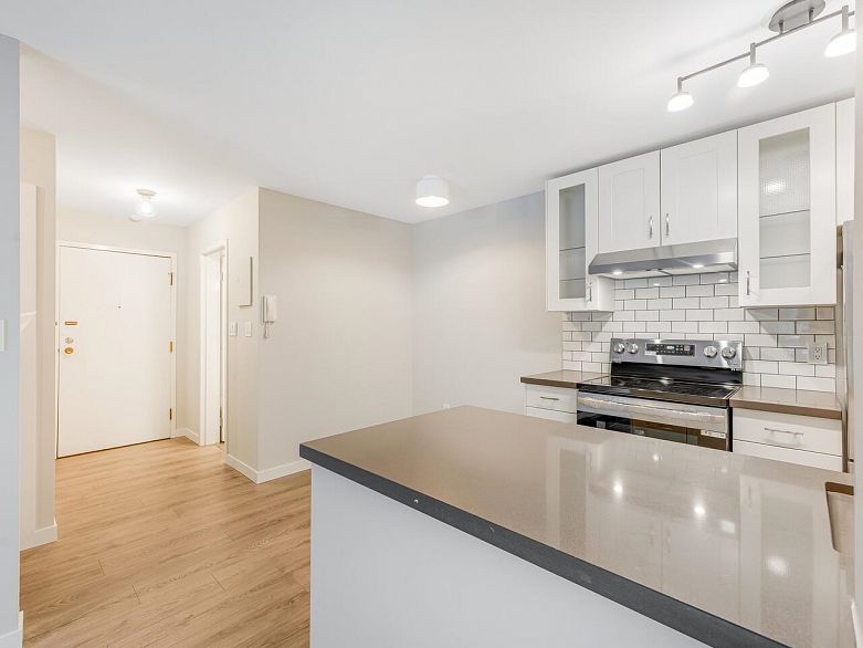 204 2234 Prince Albert Street