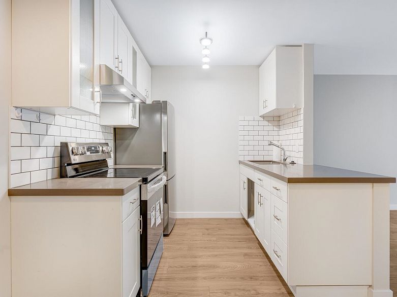 204 2234 Prince Albert Street