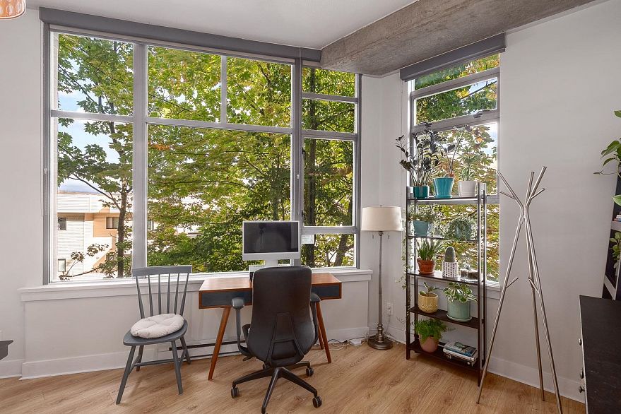 208 2635 Prince Edward Street