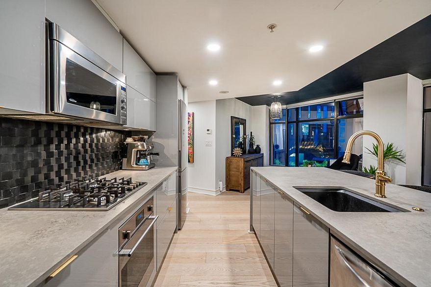 310 128 W Cordova Street