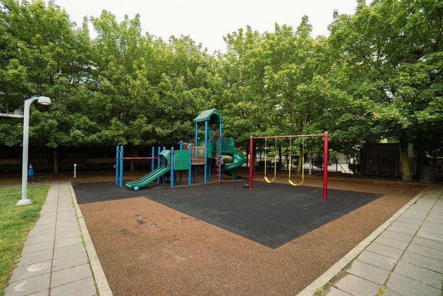 403 750 W 12th Avenue