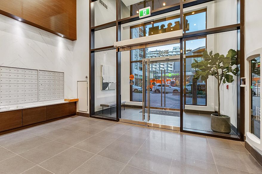 1104 8533 River District Crossing