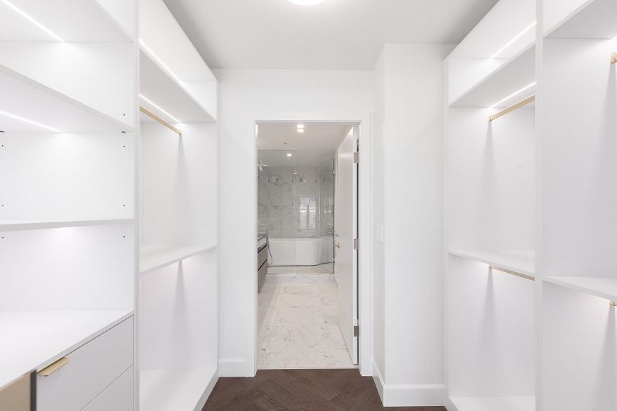 406 3668 W 10th Avenue