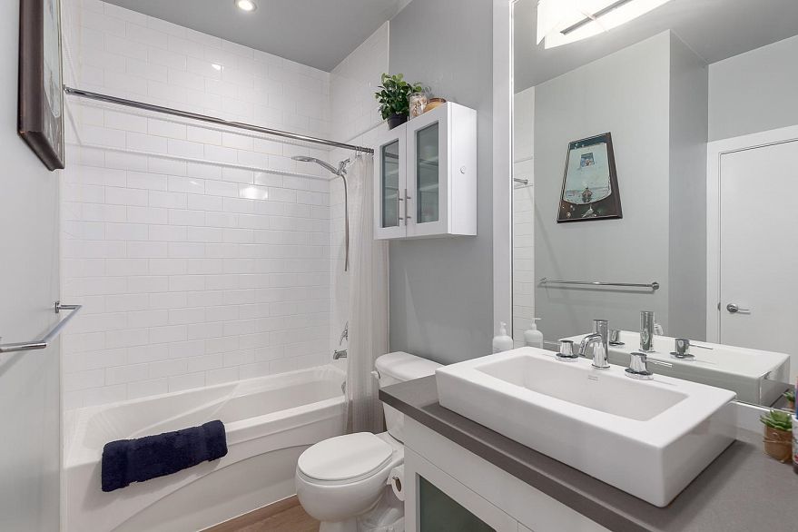 208 2635 Prince Edward Street