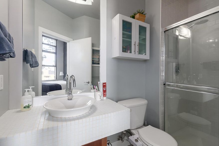 208 2635 Prince Edward Street