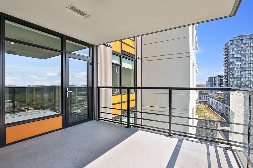 1104 8533 River District Crossing