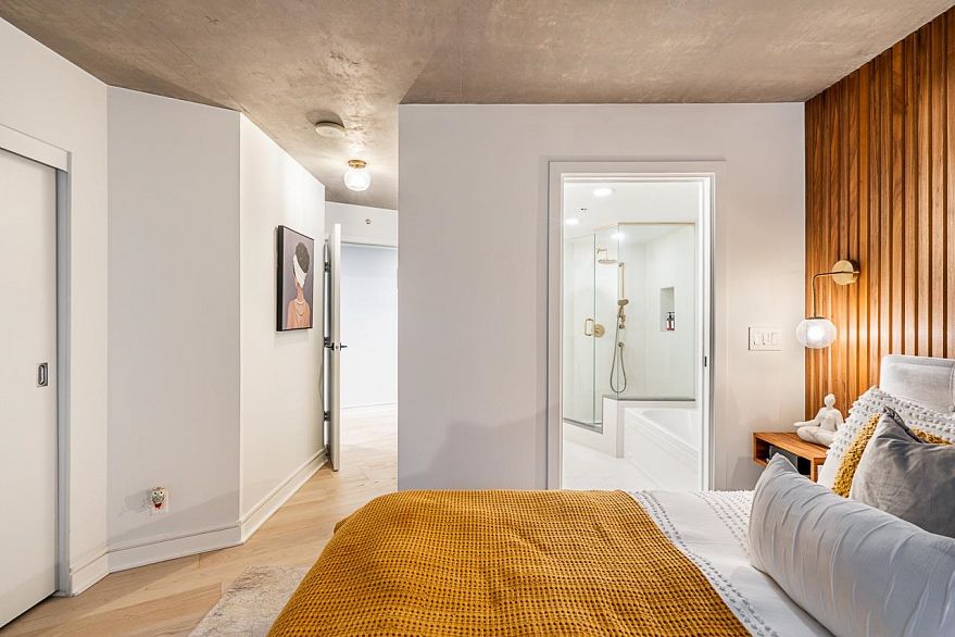 310 128 W Cordova Street