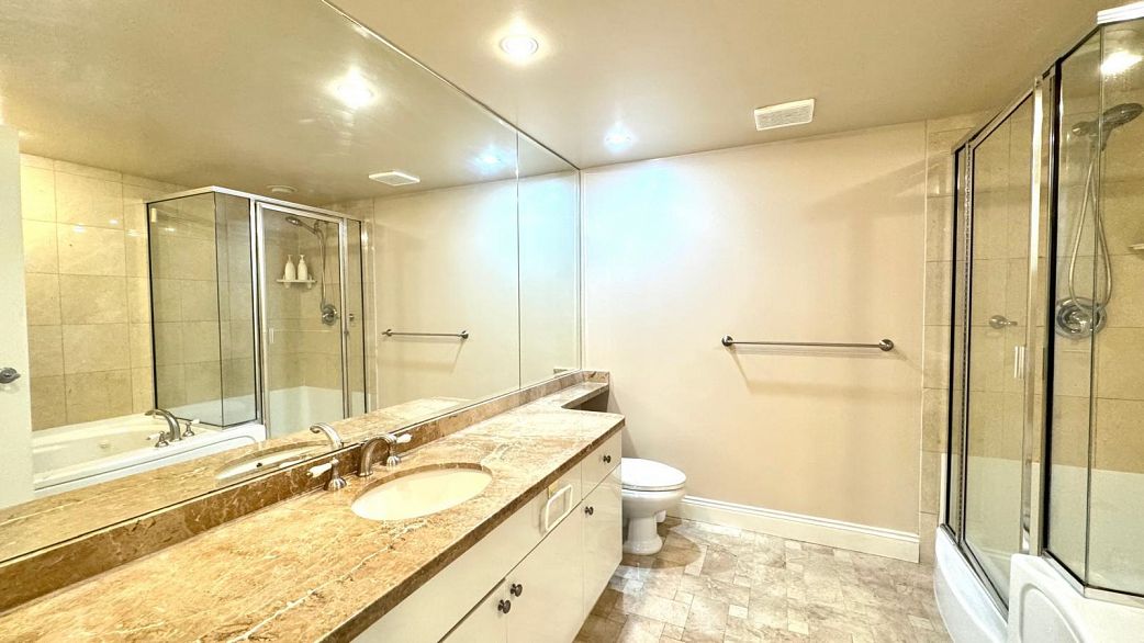 412 618 W 45th Avenue