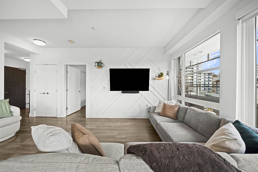 615 3488 Sawmill Crescent