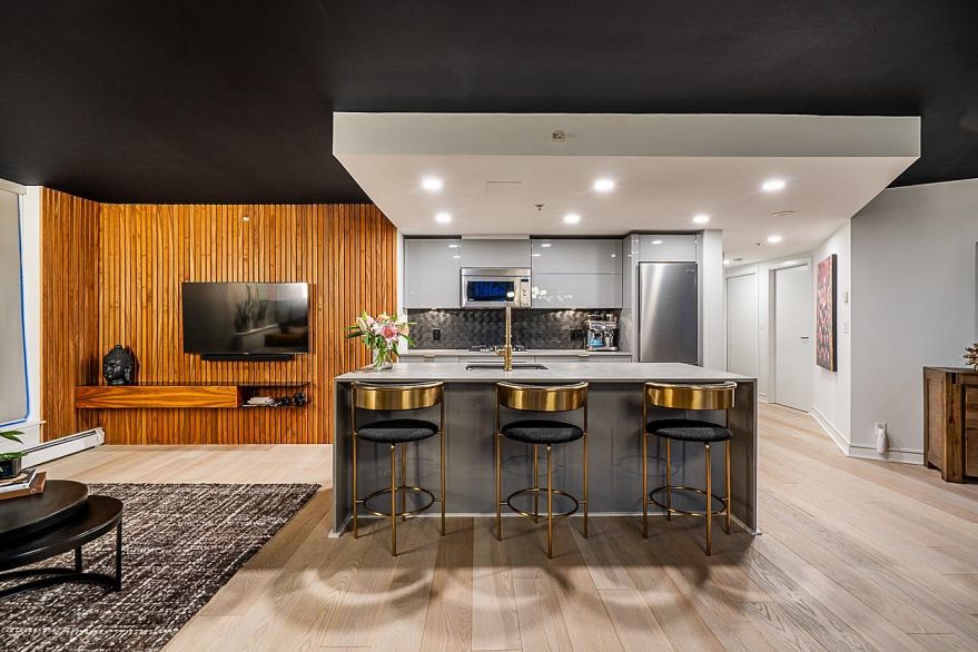 310 128 W Cordova Street