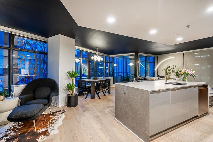 310 128 W Cordova Street