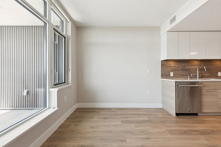 1104 8533 River District Crossing