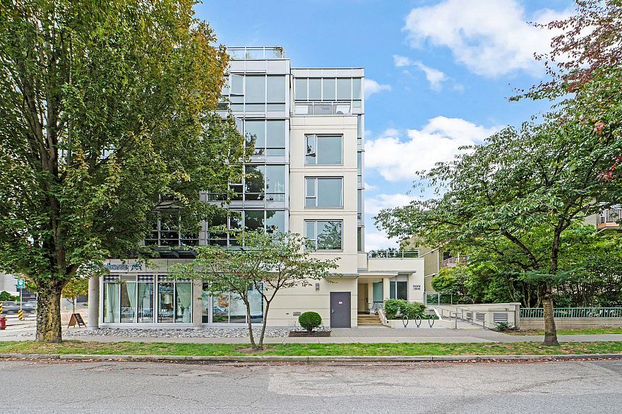 302 1808 W 3rd Avenue