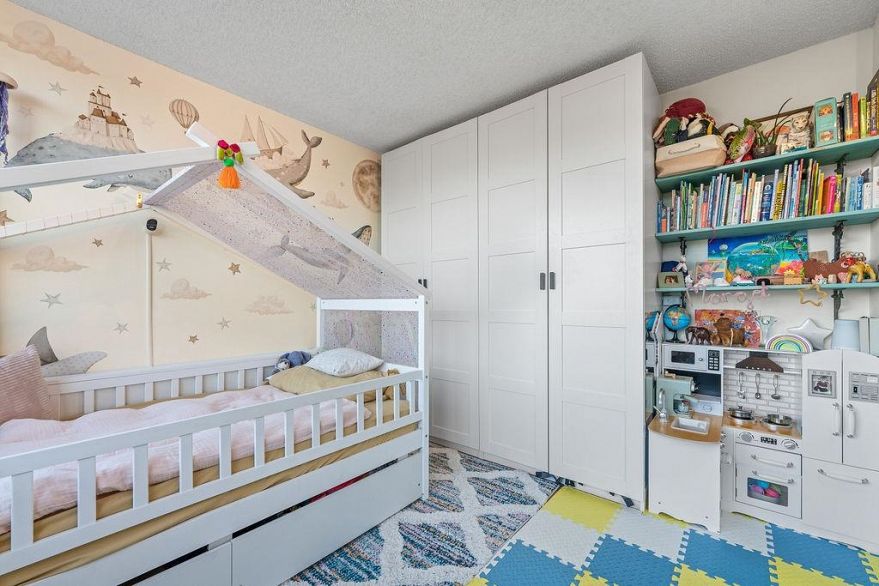 403 2445 W 3rd Avenue