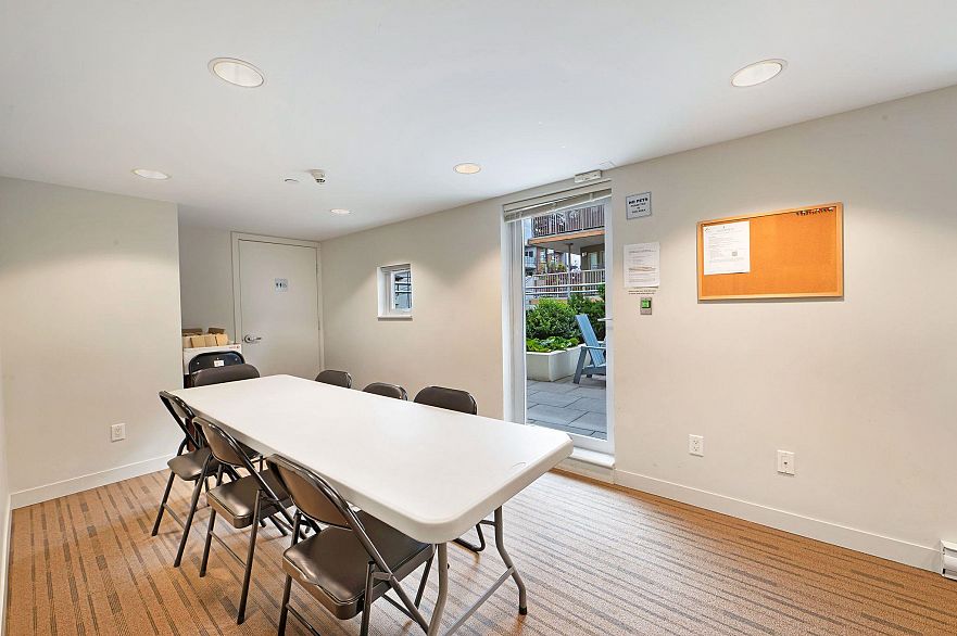 302 1808 W 3rd Avenue