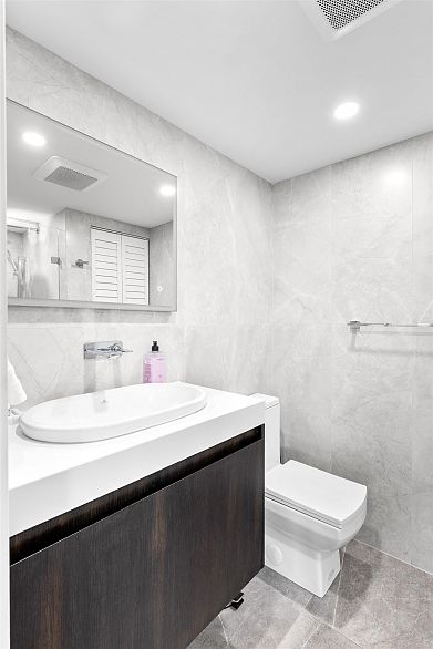 903 789 Jervis Street