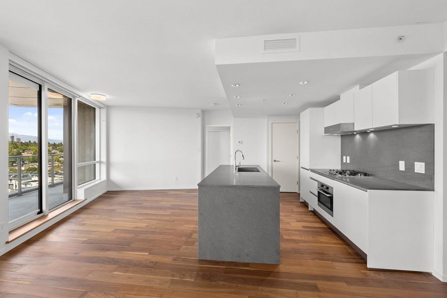 1505 8555 Granville Street