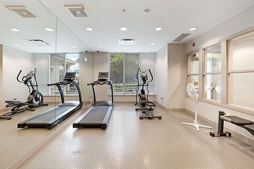 302 1808 W 3rd Avenue