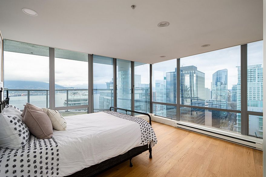 2901 1228 W Hastings Street