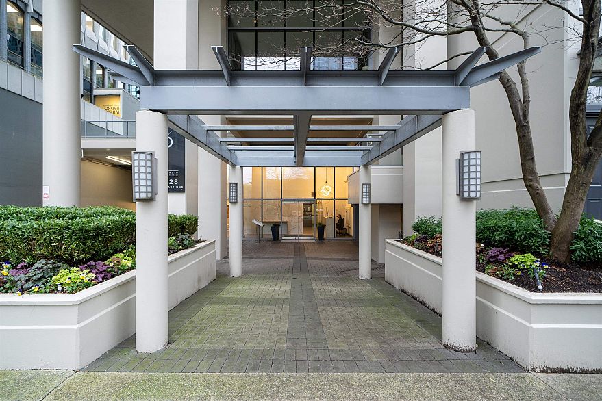 2901 1228 W Hastings Street