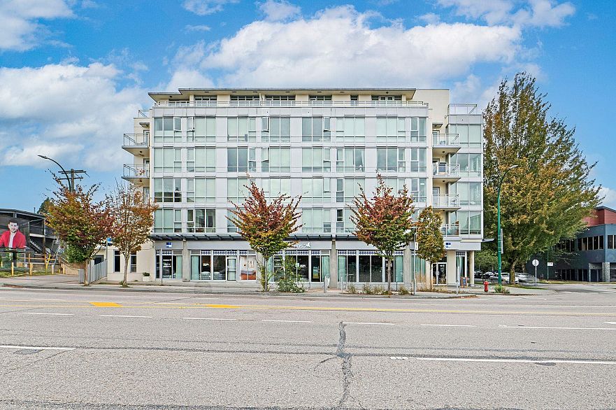 302 1808 W 3rd Avenue