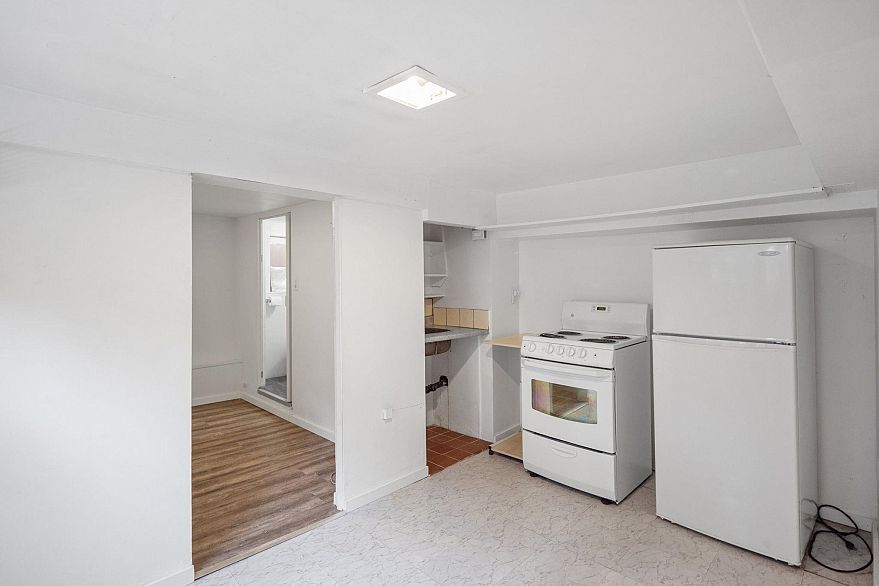 2239 Stephens Street