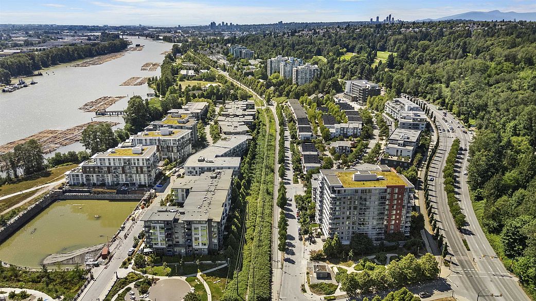 214 3289 Riverwalk Avenue