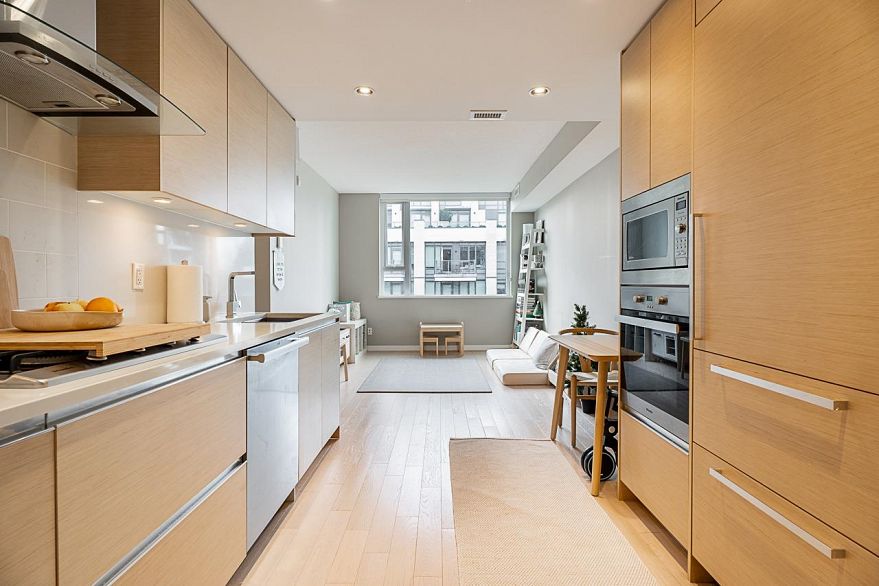 301 505 W 30th Avenue