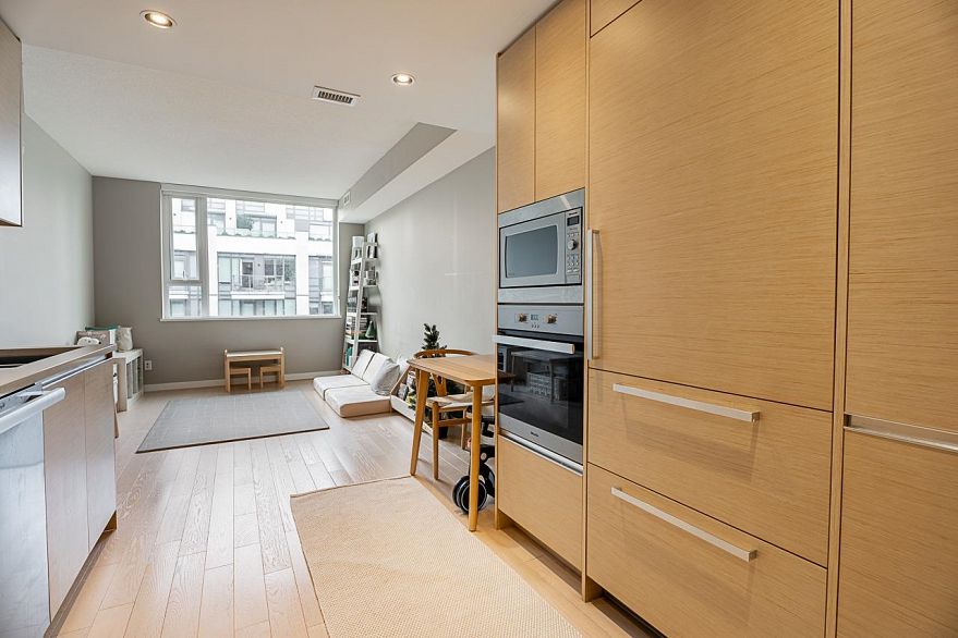 301 505 W 30th Avenue