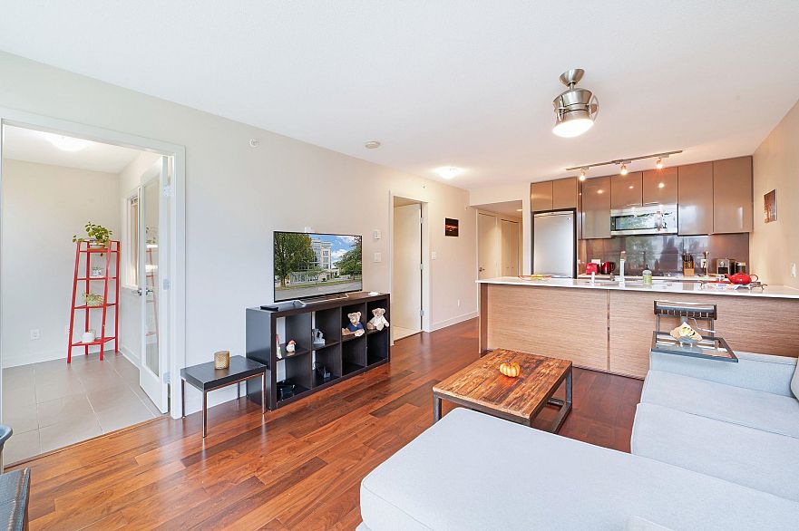 302 1808 W 3rd Avenue