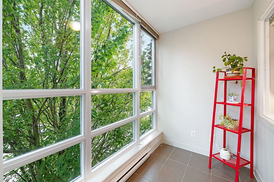 302 1808 W 3rd Avenue