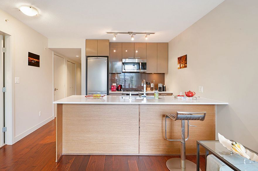 302 1808 W 3rd Avenue