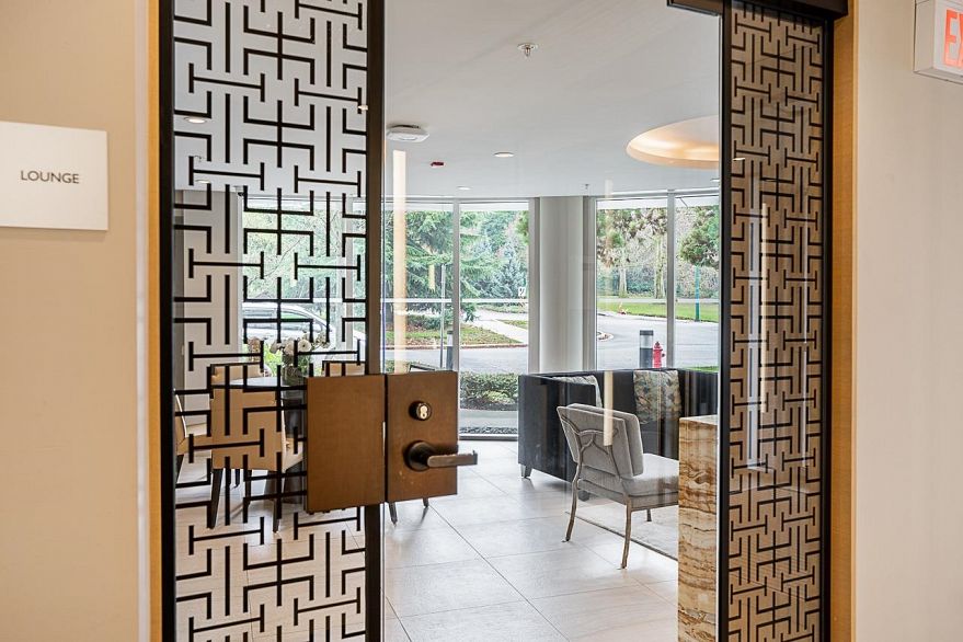 301 505 W 30th Avenue