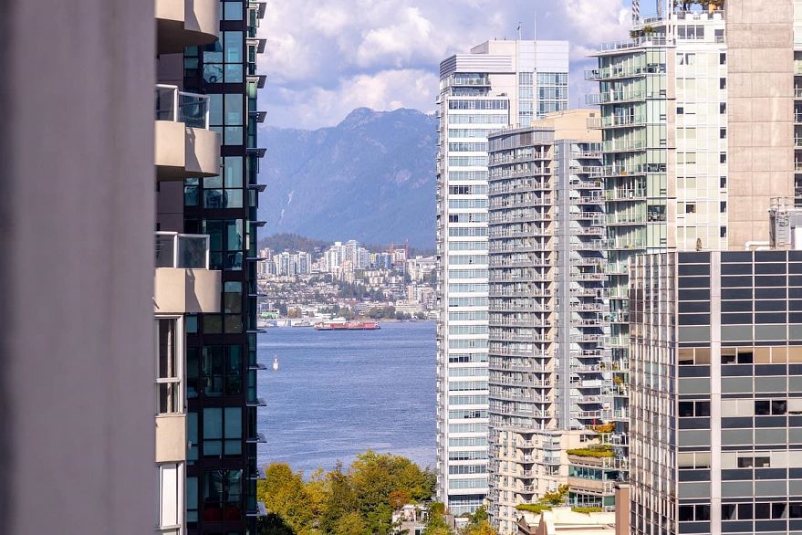 903 789 Jervis Street