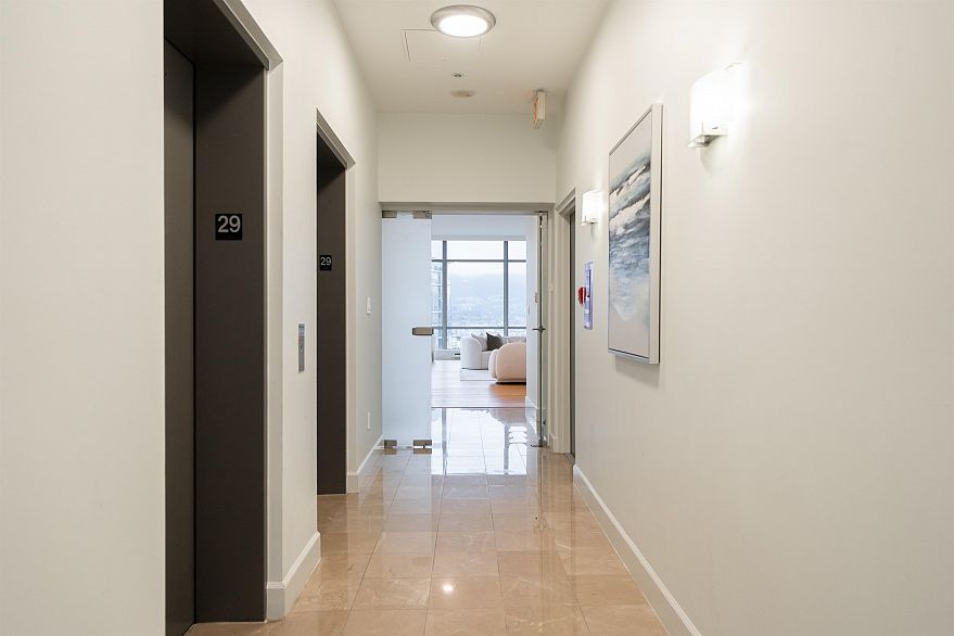 2901 1228 W Hastings Street