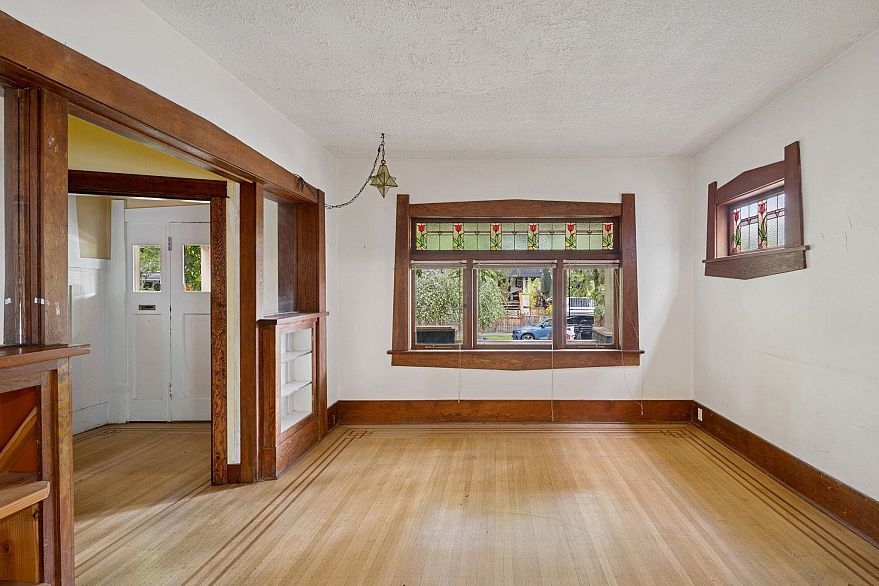 2239 Stephens Street