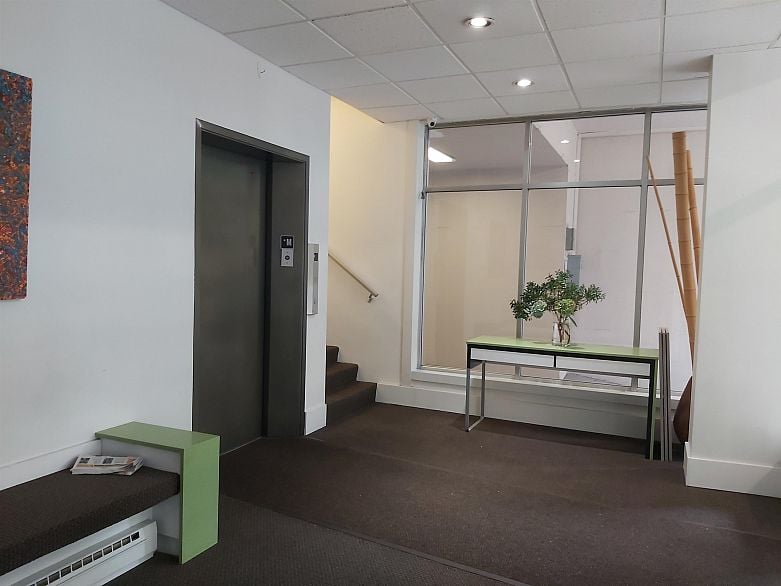 1104 1219 Harwood Street