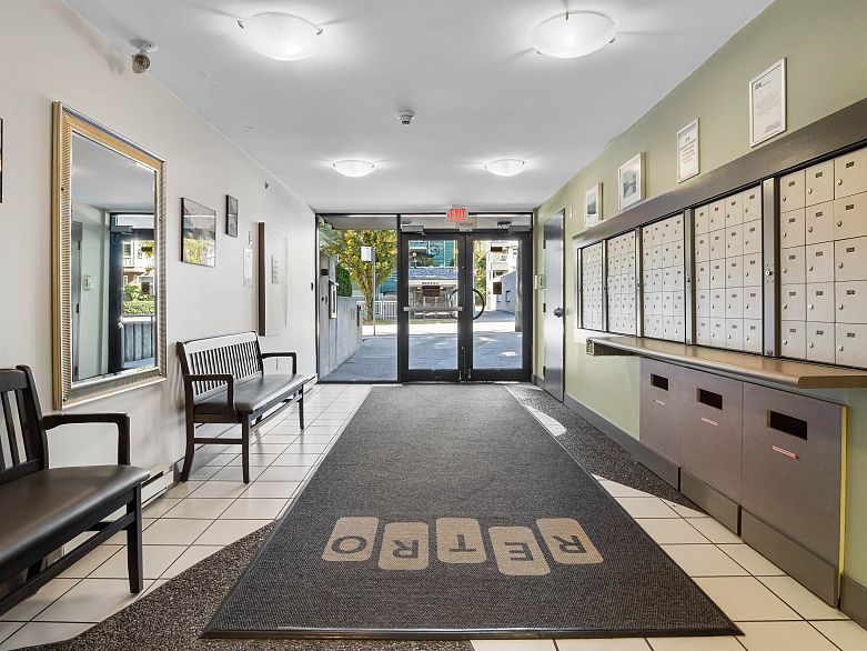 110 8988 Hudson Street