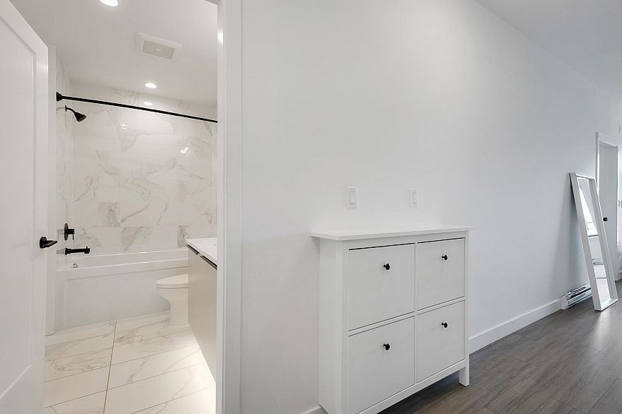 404 2408 Grant Street