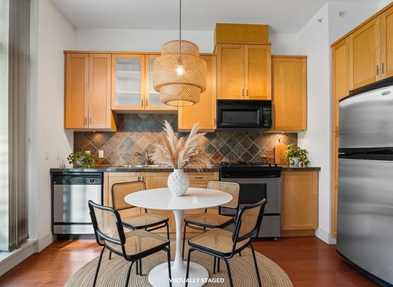 110 8988 Hudson Street