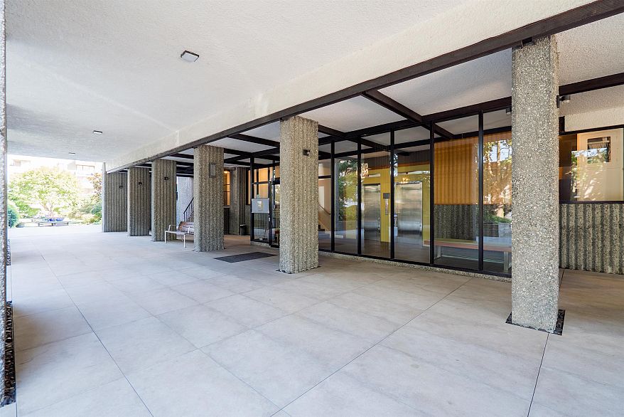 304 2370 W 2nd Avenue