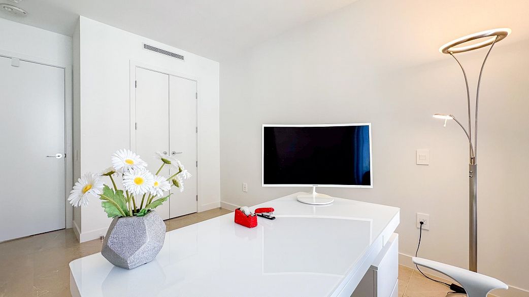 2301 885 Cambie Street