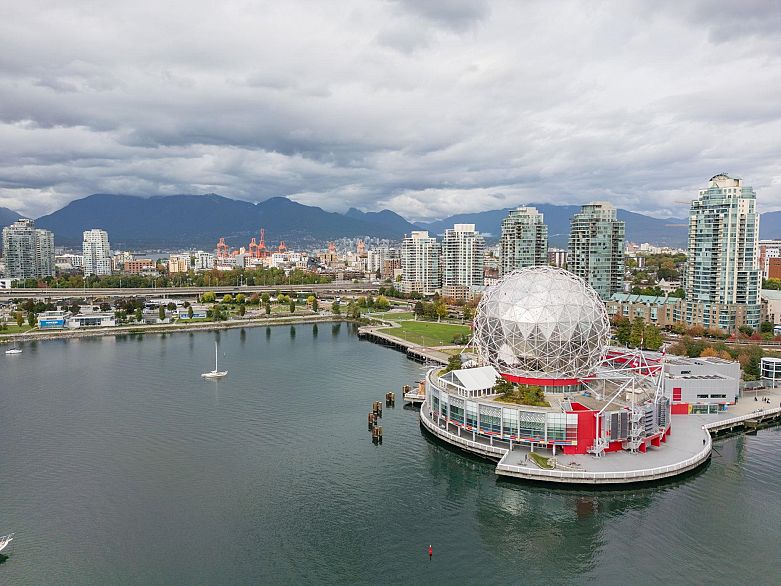 1001 108 W 1st Avenue