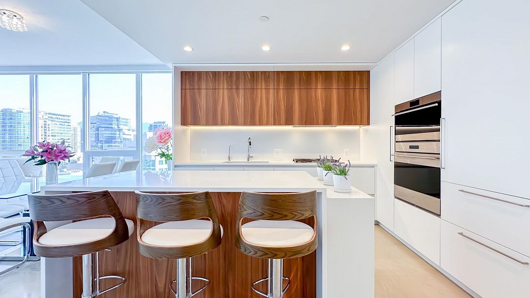 2301 885 Cambie Street