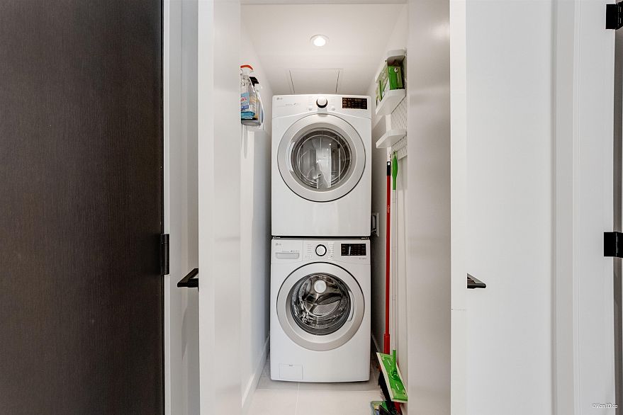 1604 1180 Broughton Street