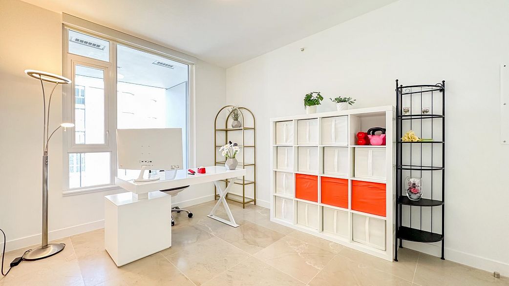 2301 885 Cambie Street