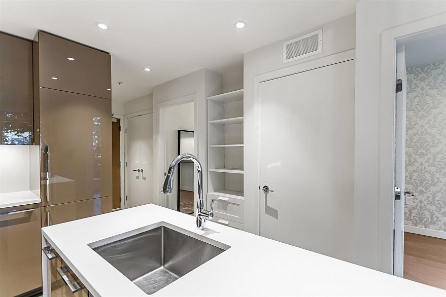 108 5189 Cambie Street