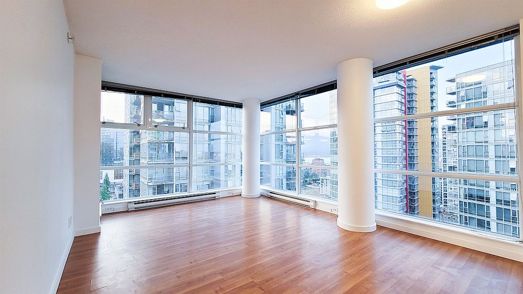 2506 111 W Georgia Street