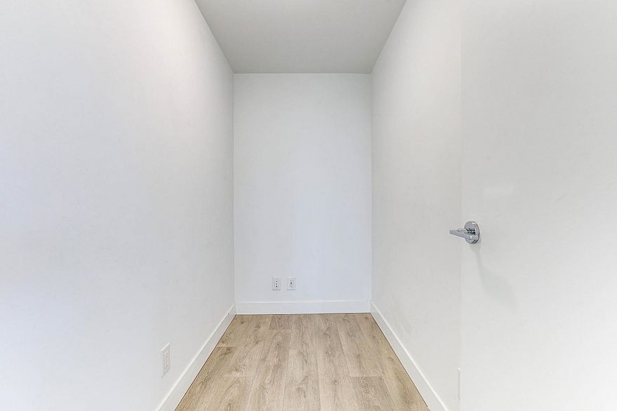 1702 8538 River District Crossing