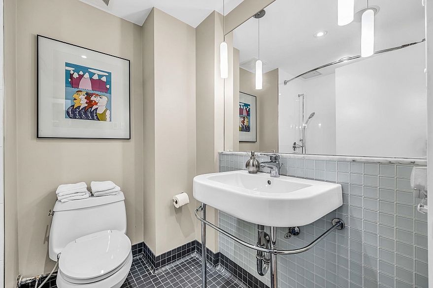 104 710 Chilco Street